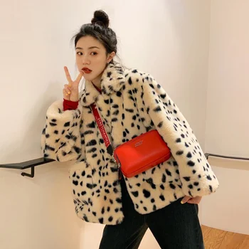 Плюшевая куртка женская зимняя короткая новая корейская версия свободной овечьей шерсти из искусственного меха с леопардовым принтом, меховое пальто женская зимняя